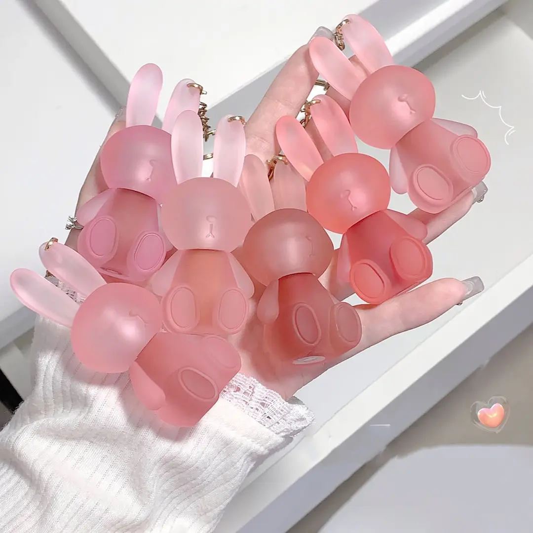 Cute Fluffy Lip Mud Matte Finish Lightweight Texture And Long-lasting Makeup Lipstick Glaze Non-Stick Cup Making It Look White