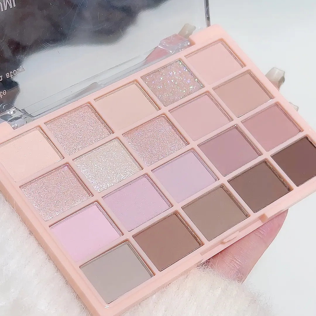 20 colors of emotional eyeshadow with matte finish, daily brightening light makeup multifunctional eyeshadow palette