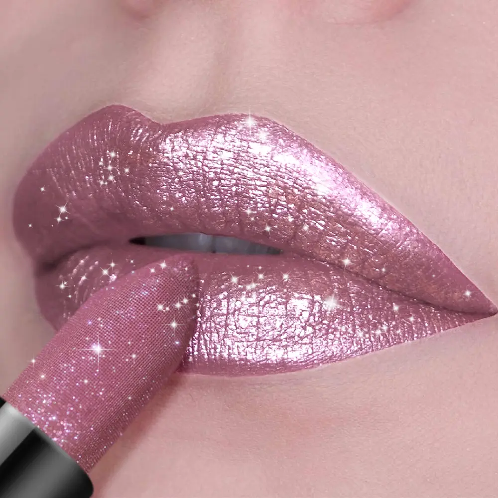 1 PC Glitter Lipstick, a pressable pearlescent lipstick, is very shiny like crushed diamond particles, smooth and long-lasting,