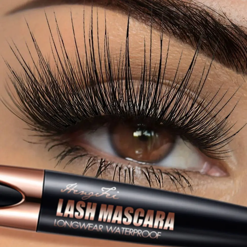 Waterproof, thick and curling mascara firmly fixes the eyelashes, making them look like your own natural eyelashes and enlarging