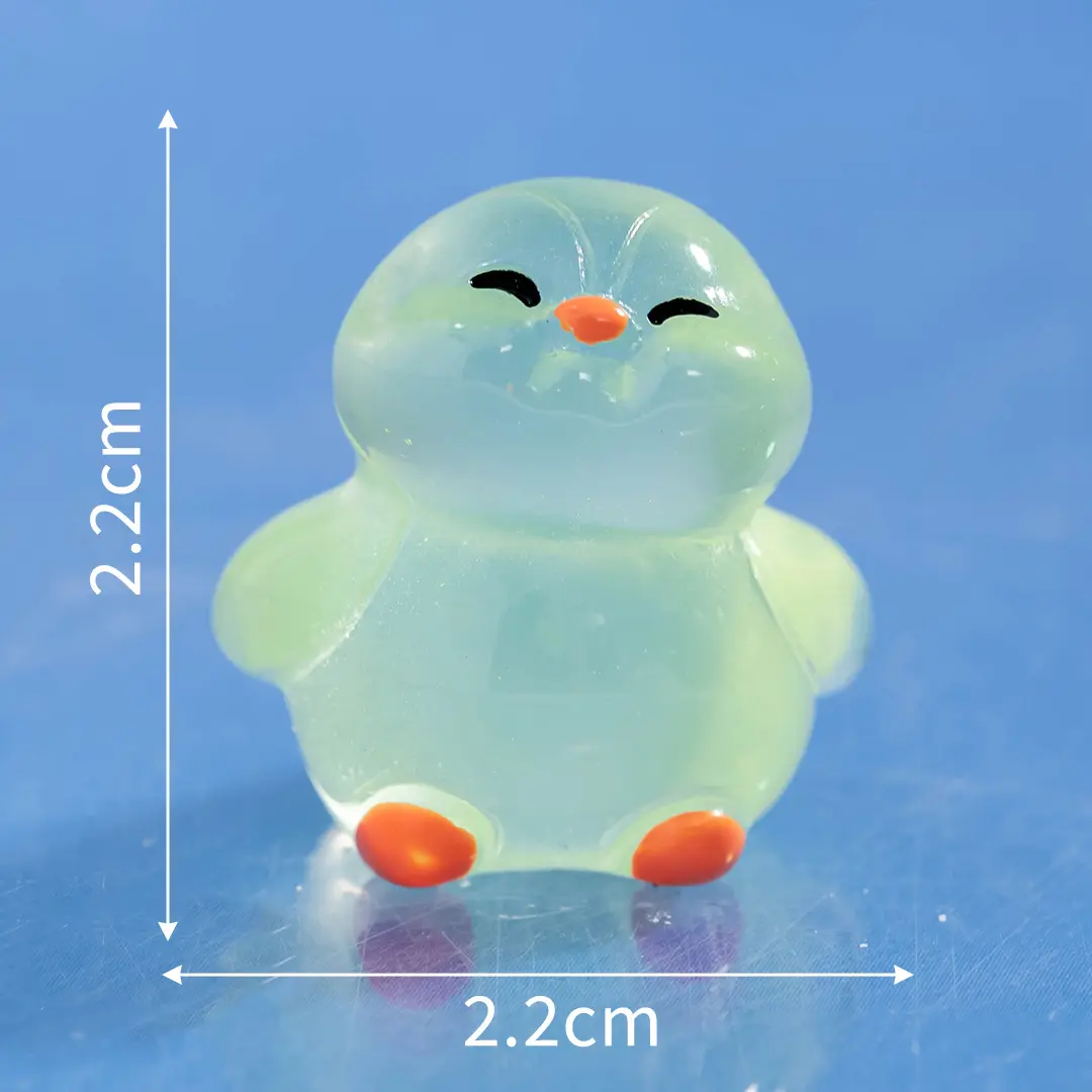 10-50pcs Cute Mini Realistic Luminous Penguin Miniatures Figurines Resin Crafts Car Room Tabletop Gardening Ornaments Decoration