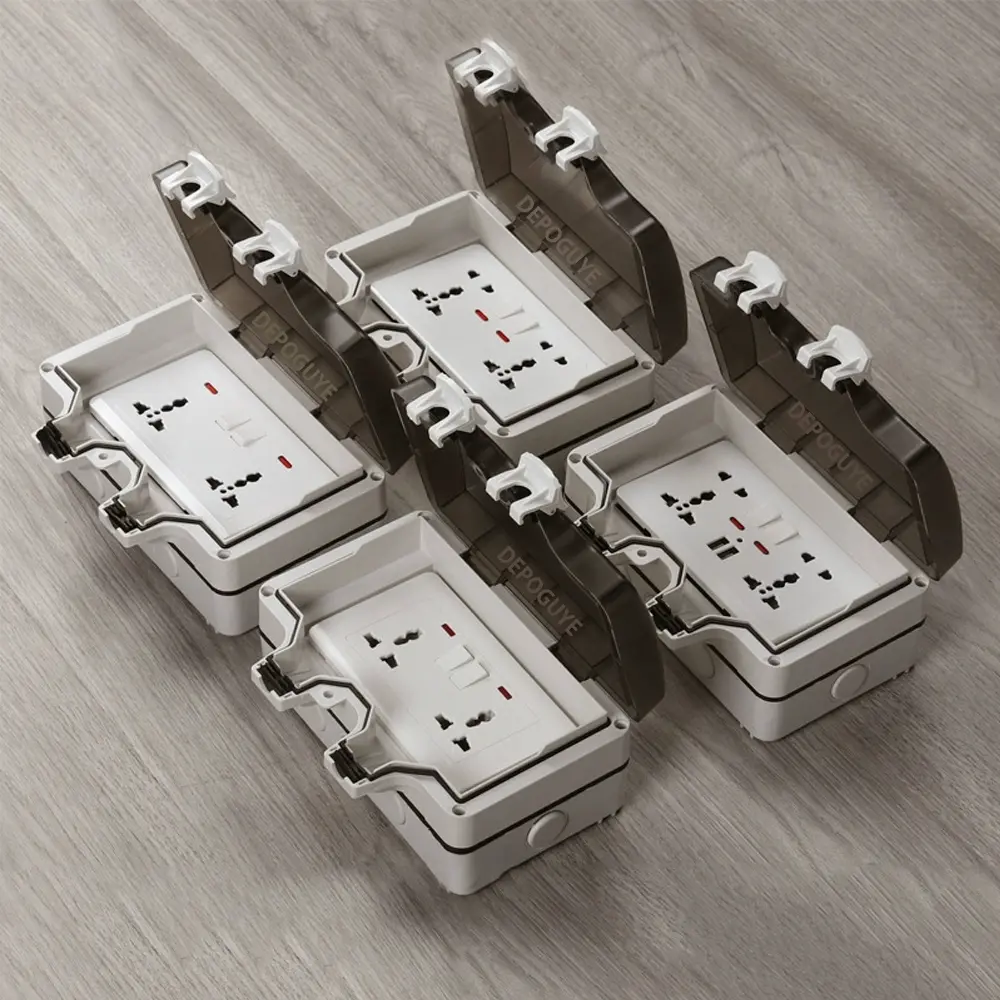 IP66 Waterproof Socket Universal UK Dual USB Outdoor Power Outlet,Kitchen And Bathroom Plug Adapter,Waterproof Rainproof Box