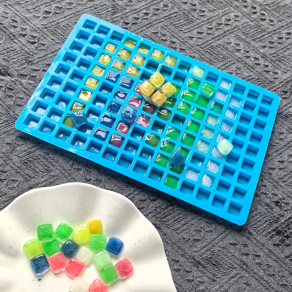 126 cavity mini square shaped silicone mold for ice cubes, used for freezer freezing and easy to release ice tray, suitable