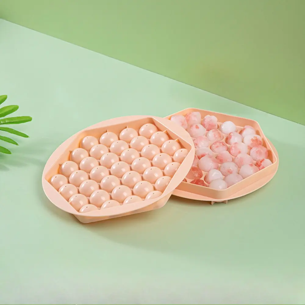 4pcs 37-Grid Round Ice Cube with Lid,Ice Molds for Beverages,Non-Stick,Quick Release,Durable & Easy Clean,for Chilled Drinks