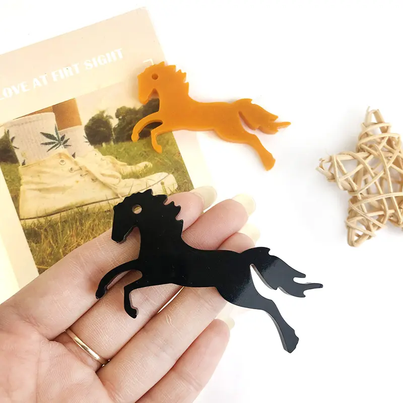 1 Piece Easy To Clean Keychain  Safe And Non Toxic Keyring Moluld Lovely Horse Mold  Silicone Casting Mould For DIY Lovers