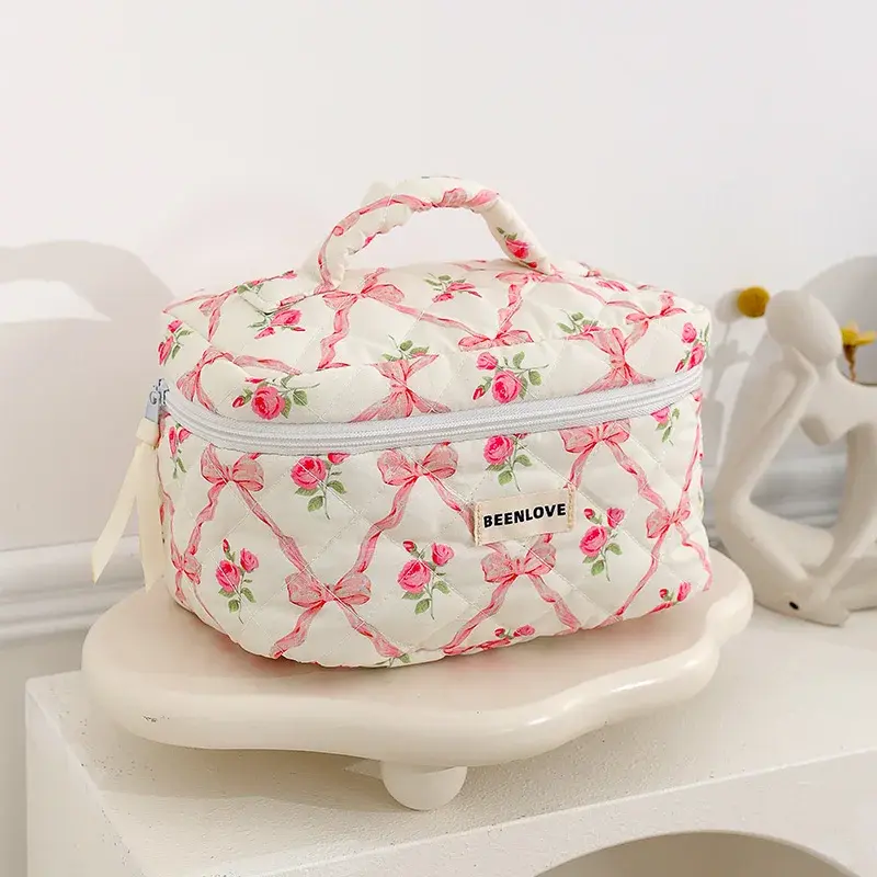 Cute Bow Flower Quilting Cotton Makeup Bag Women Zipper Cosmetic Organizer Female Cloth Handbag Portable Toiletry Case for Women