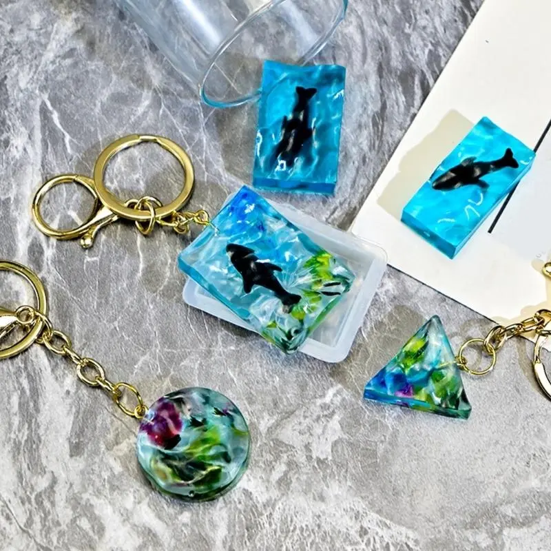 LX9D Flexible Silicone Castes Keychain Mould for Epoxy Resin Great for Art Projects and Special Occasion Keepsakes Use
