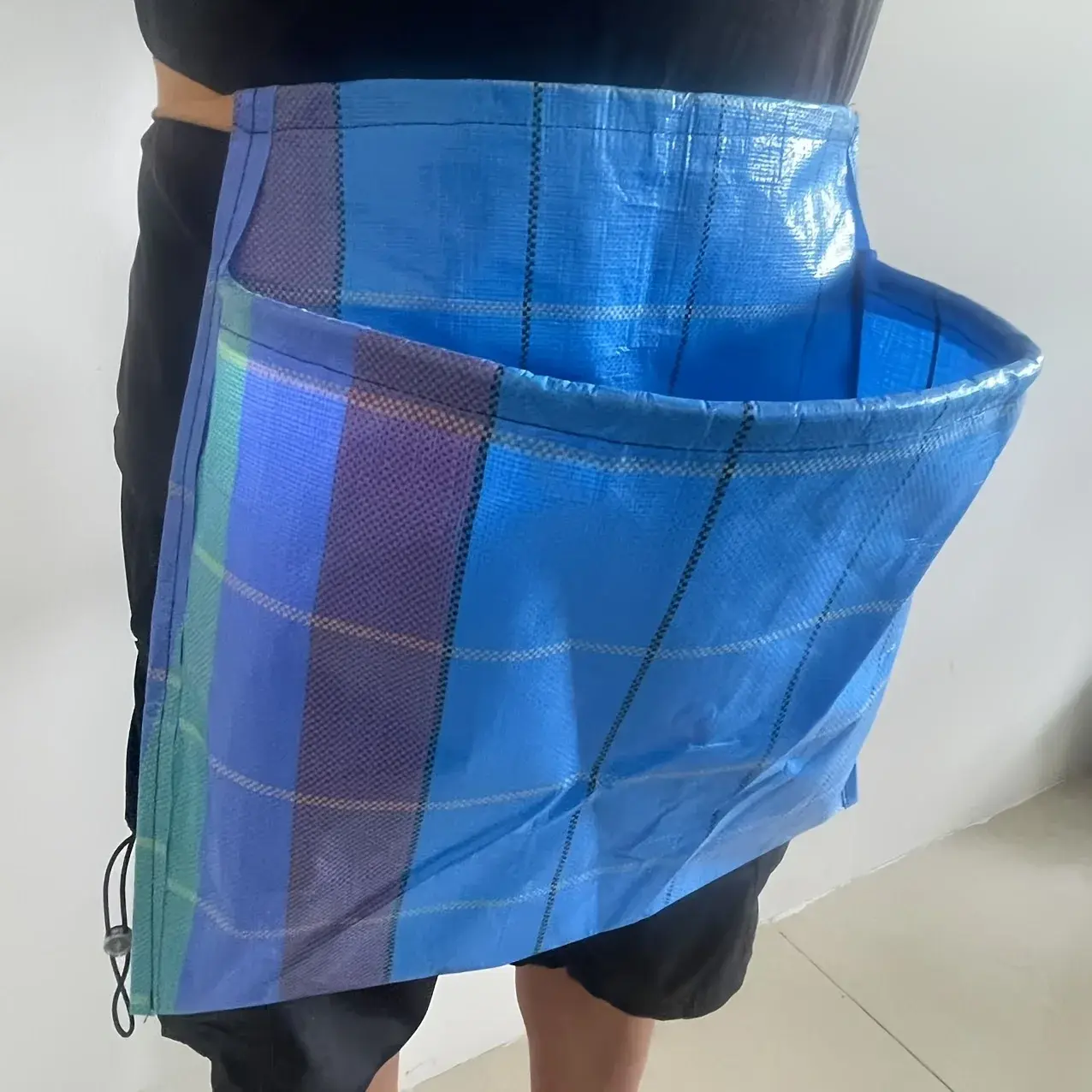 2PCS（50*50CM)  Gardening Apron with Large Pockets for Fruit and Vegetable Picking Gardener Picking Fruits Lightweight Durable