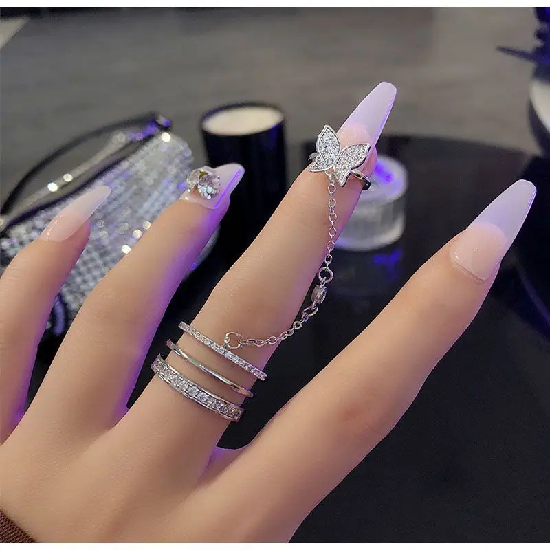 1PC Cold and Stylish High End One Piece Ring with Female Niche Design Integrated Light Luxury Butterfly Chain with Double Rings
