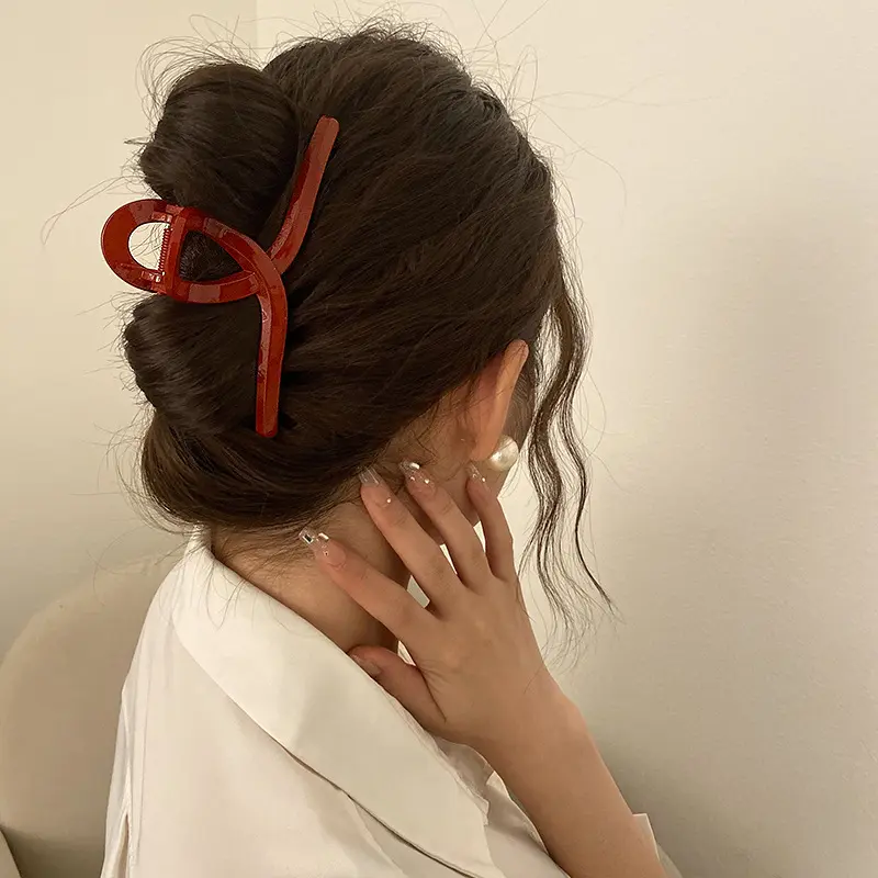 New Women Red Bright Color Hair Claws Barrettes Hairpins Large Ponytail Hair Clips Girls Hair Accessories Shark Clip Hairgrip