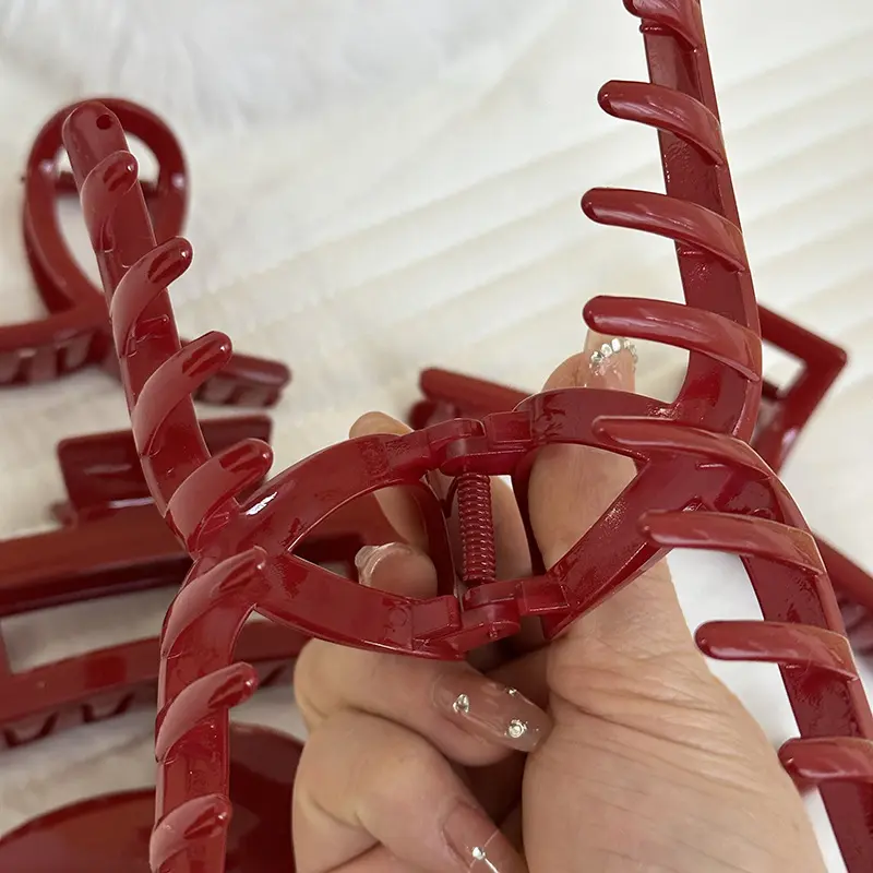 New Women Red Bright Color Hair Claws Barrettes Hairpins Large Ponytail Hair Clips Girls Hair Accessories Shark Clip Hairgrip
