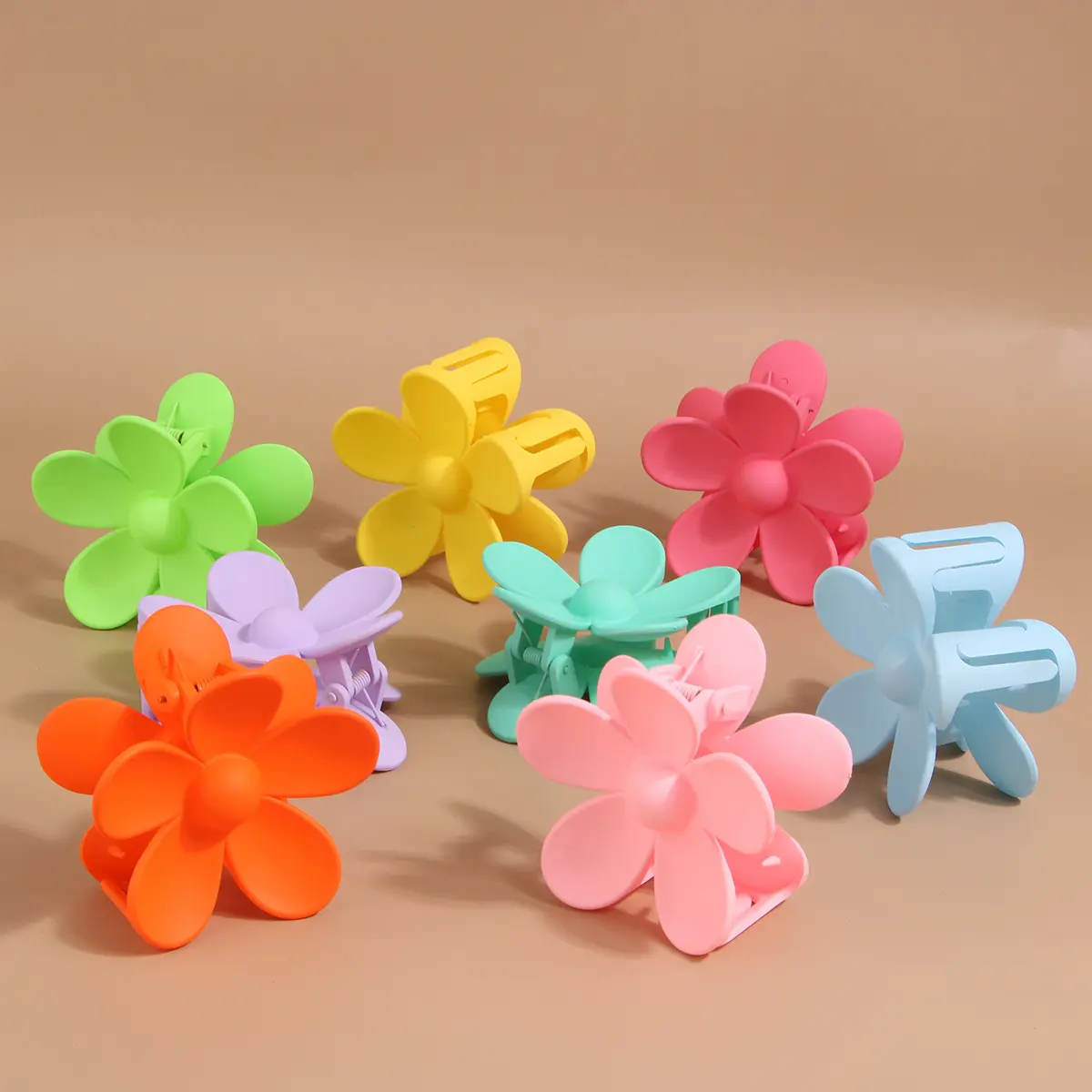 Large Size 7cm Fashion Flower Hair Claws Colourful Ponytail Hair Accessories Matte Hair Claw Clips For Women Girls