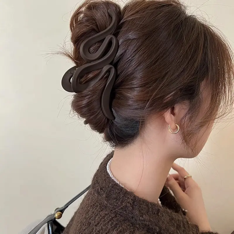 13cm Acrylic Hair Clips For Women Hairpin Matte Wave Hair Claw Clip Ponytail Hair Accessories Girls Headwear Barrettes 4 Colors