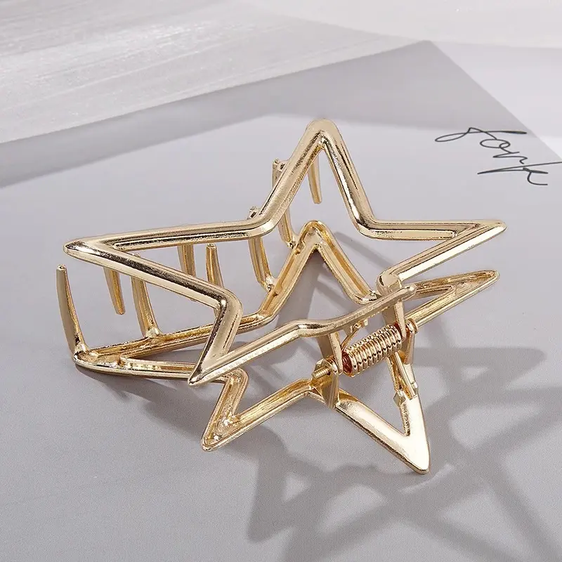 Hollow Star Hair Claws Sweet Cool Charm Trend Hair Clips for Women Girls Y2k Hair Accessories Stylish Hairpins for Gifts