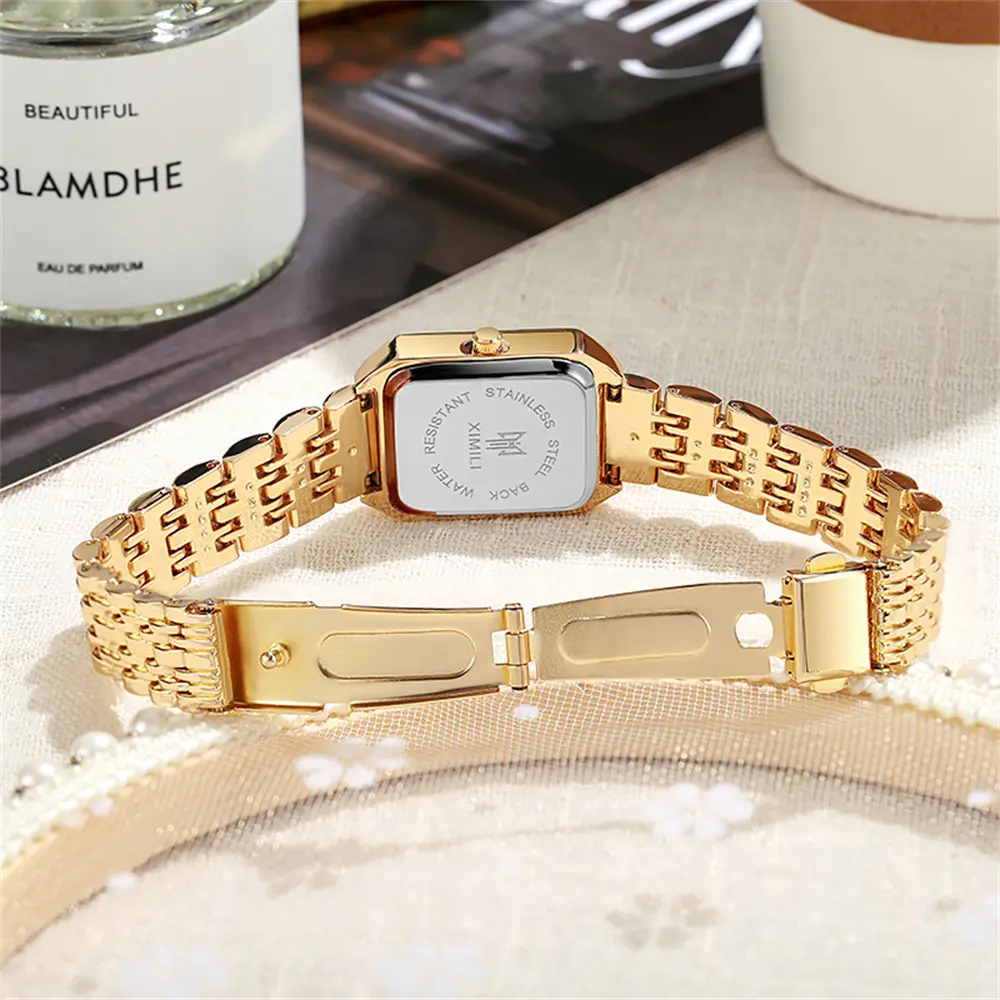 Hot Selling 2025 Fashion Women's Minimalist Square Quartz Watch Casual Sports Orange Silicone Women Gift Clock Watches