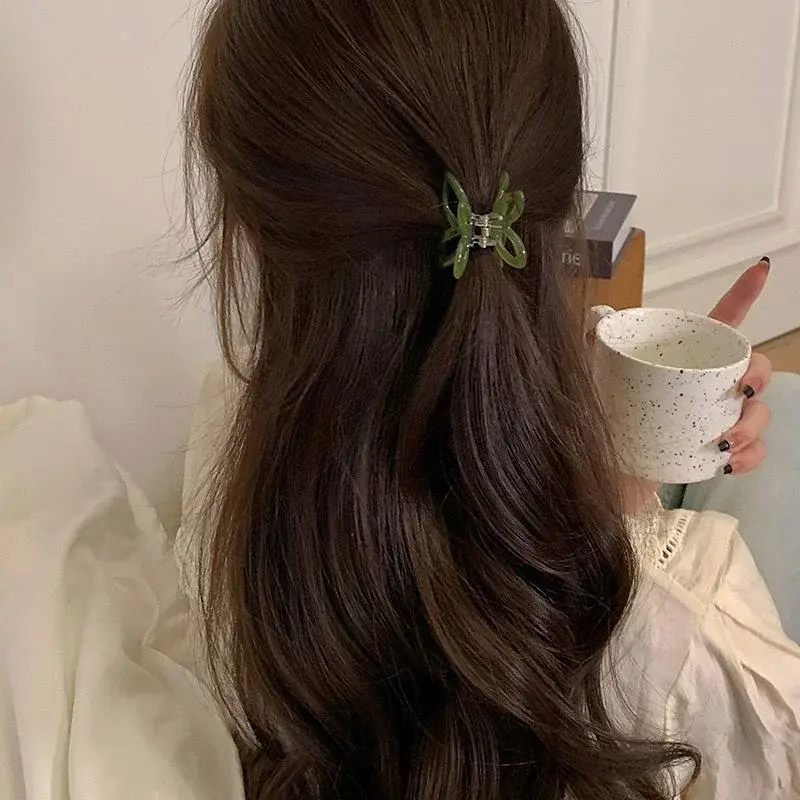 New Butterfly Hair Clips Women Retro French Personality Jelly Hairpin Plastic Green Hair Claw Ladies Hairgrips Hair Accessories