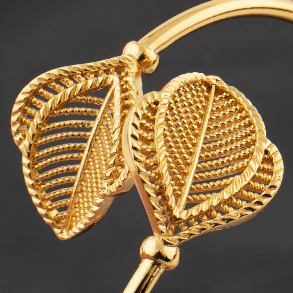 New Cuff Bracelet For Women Party Dubai Leaf Shape Bangles 18K Gold Color Bangles Jewelry Accessories For Party Anniversary Gift