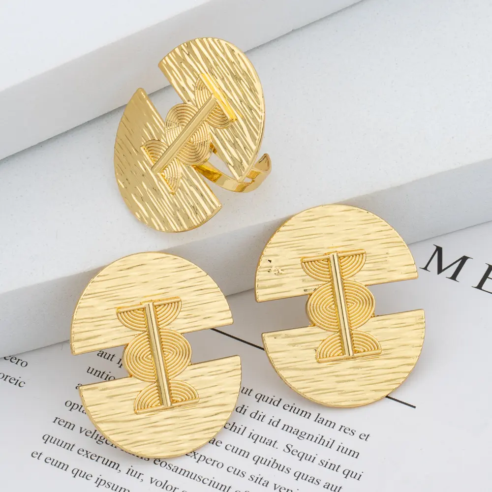 Dubai Gold Color Jewelry Sets Women Bridal Jewellery Sets Wedding Earrings Copper Pendant Necklace Rings Party Gifts Accessories