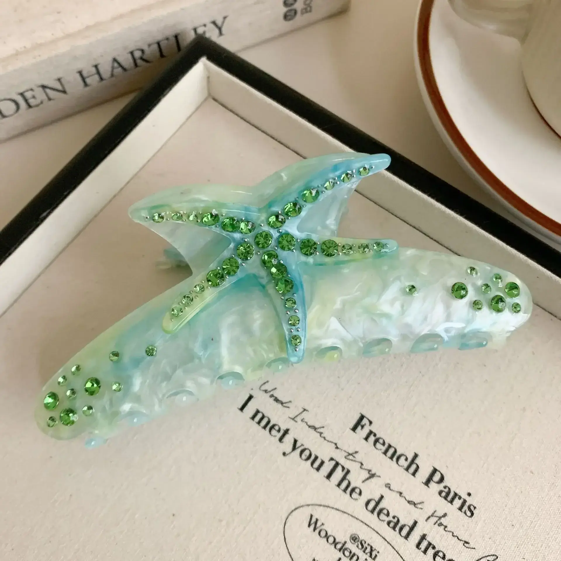 YHJ Starfish Hair Claw for Women Rhinestone Acetate Claw Clip Vacation Jewelry Hair Clip Trendy Claw Clips Hair Accessories