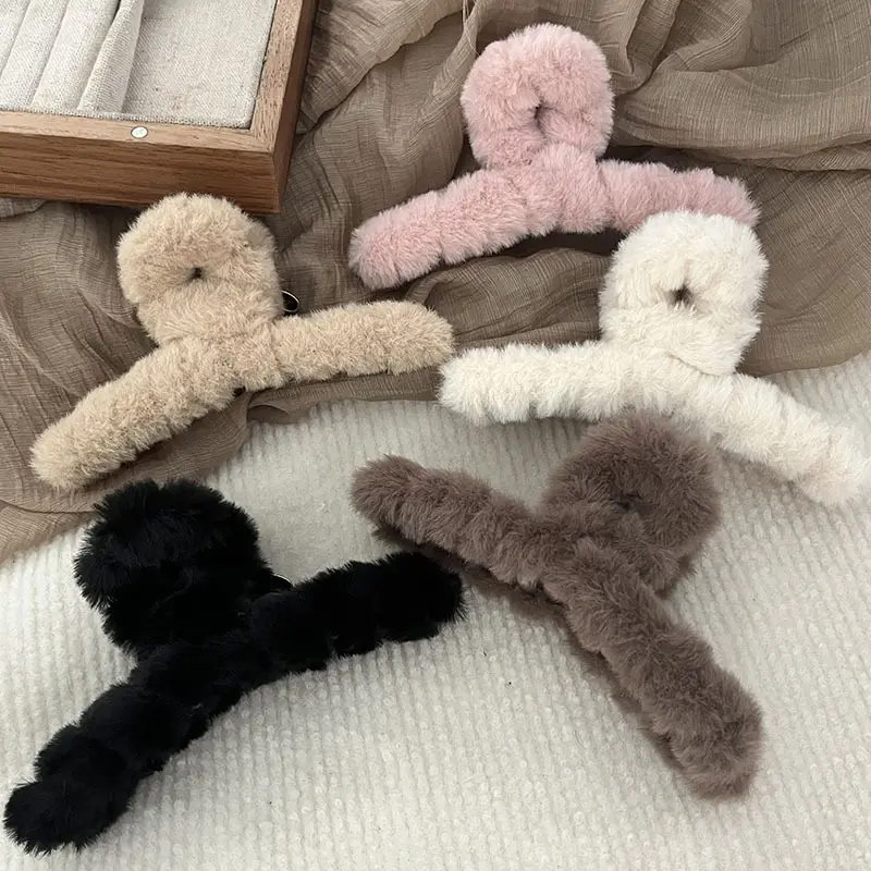 AISHG 14cm Elegant Plush Hair Clip Claw Korean Fashion Extra Large Imitation Rabbit Plush Grab Cawl Clips Girl Hair Accessories