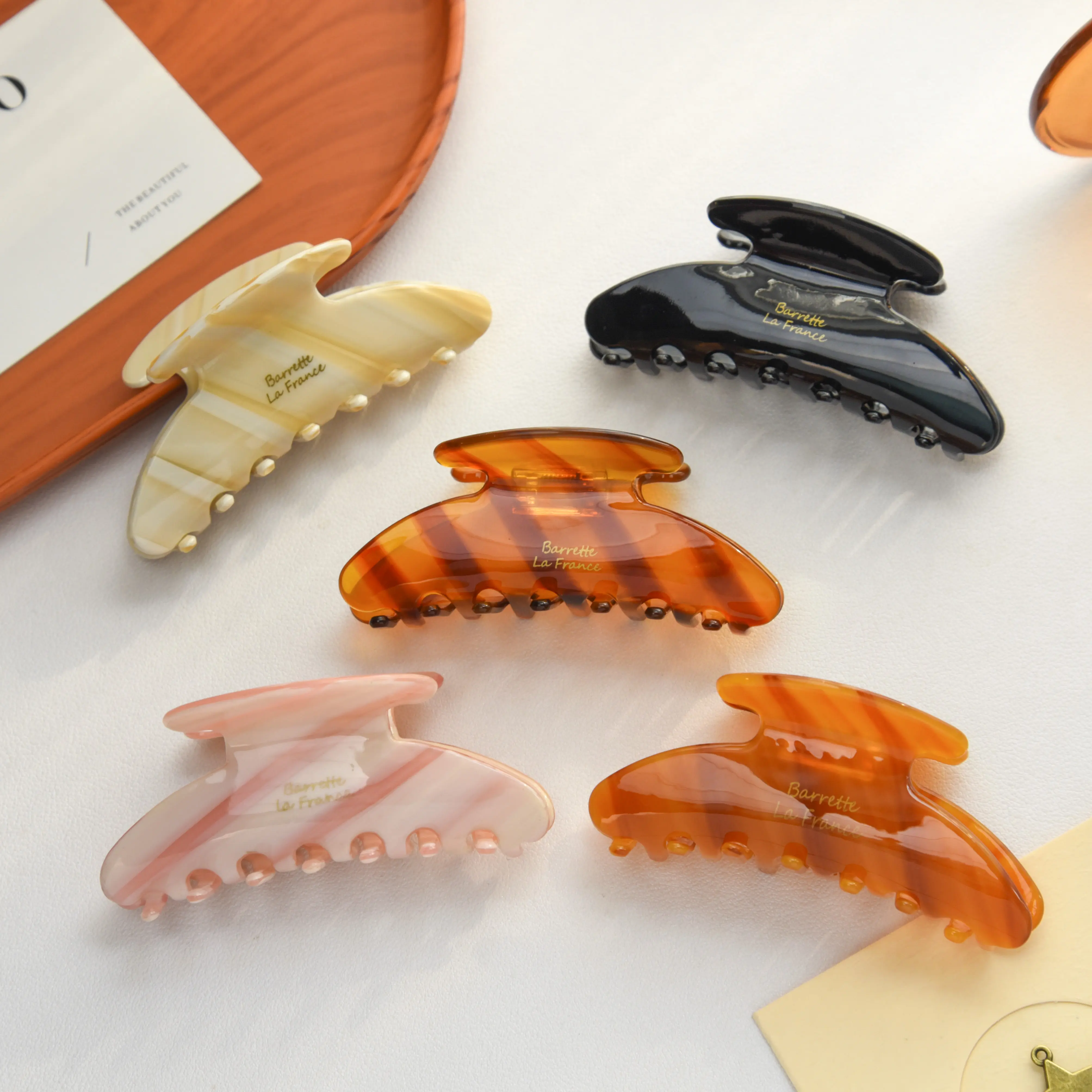 New Retro Korean Acetate Hair Claw Large Crab Hair Clips Shark Clip Simple Hairpin Fashion Hair Accessories for Woman Girls
