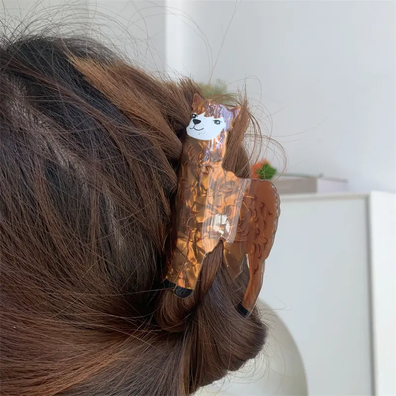Retro Brown Cartoon Alpaca Acrylic Large Size Hair Claw For Women Girls Funny Geometric Animal Plastic Hairpin Hair Accessories