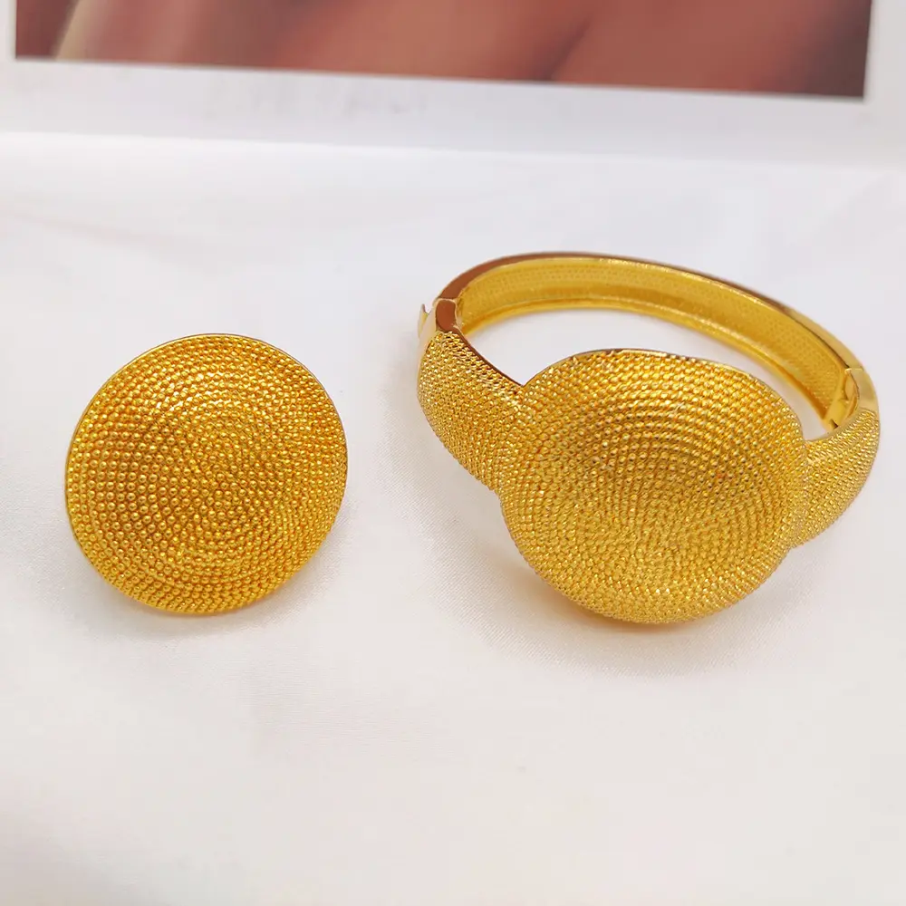 Luxury Round Big Bangles for Women 18k Gold Color Charm Bracelet Ring Wedding Bridal Jewelry Accessories Wedding Gift Wholesales