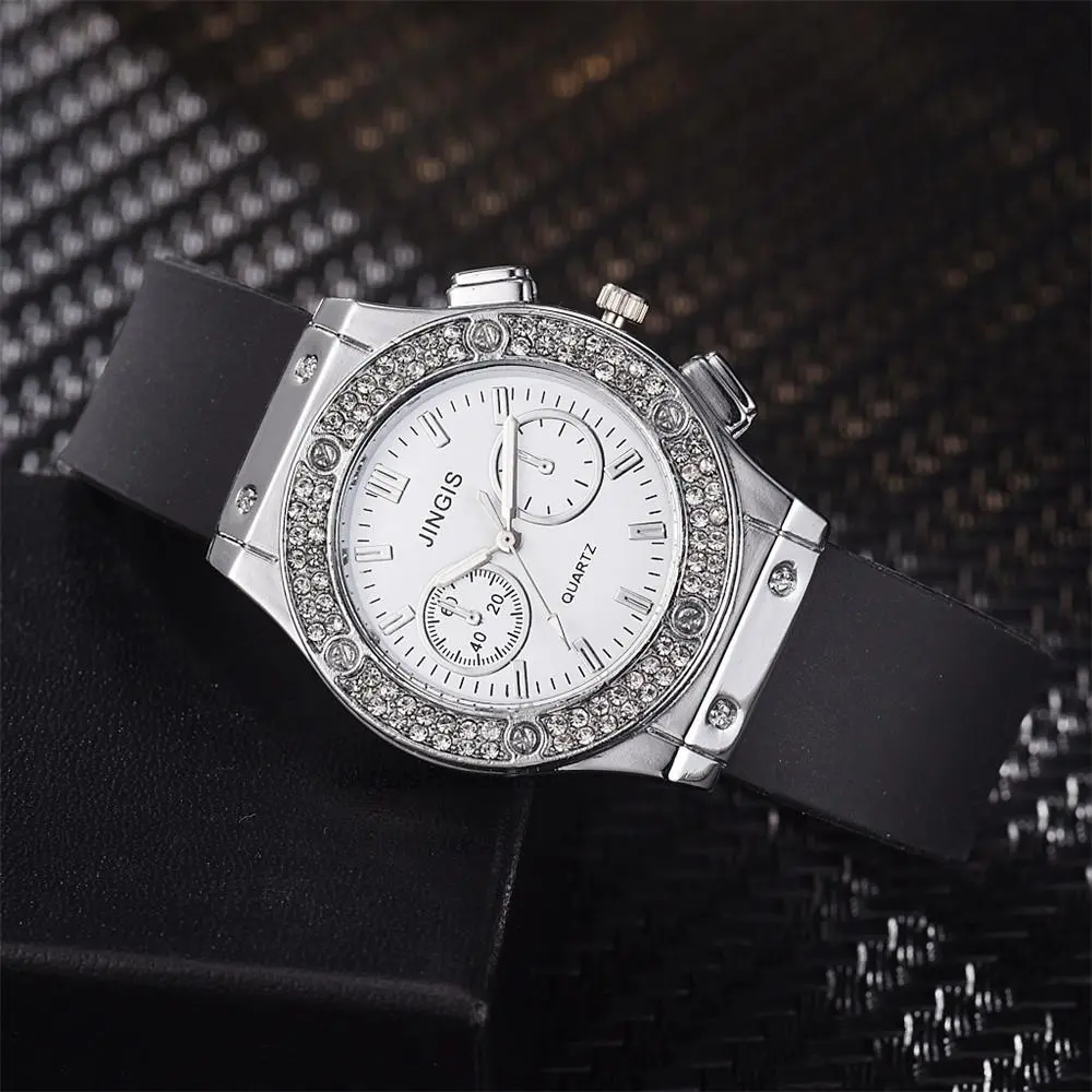 Fashion 2025 Rubber Women Watches Luxurious Brand Casual Diamond Female Quartz Wristwatches Simple Sport Clock Relogio Feminino