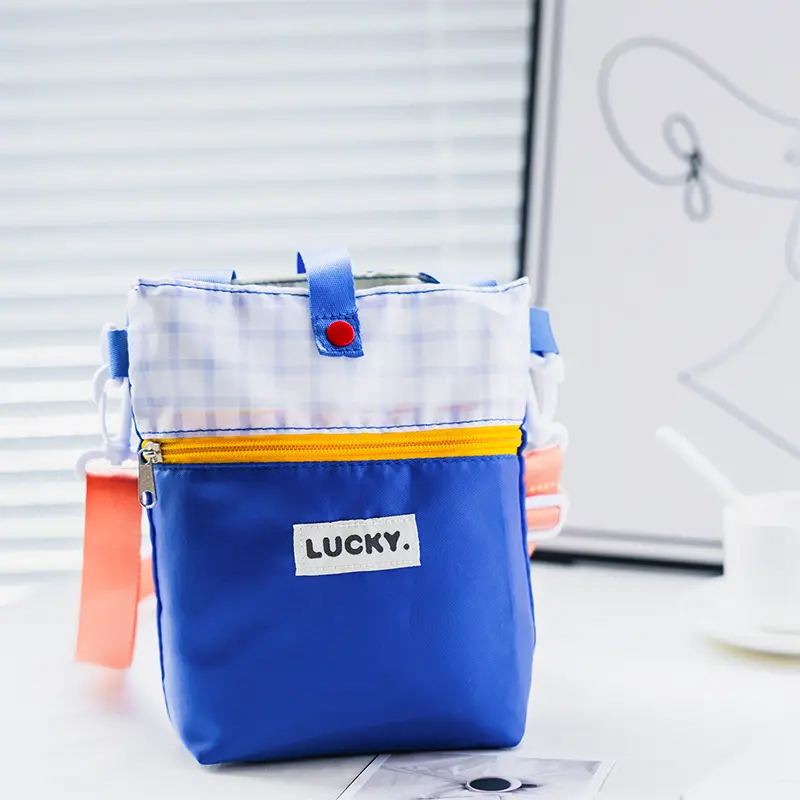 Out door Dopamine Color Water Bottle Bag with Adjustable Shoulder Strap Mini Shoulder Bag Cup Insulated Protective Cover