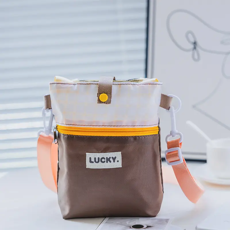 Out door Dopamine Color Water Bottle Bag with Adjustable Shoulder Strap Mini Shoulder Bag Cup Insulated Protective Cover