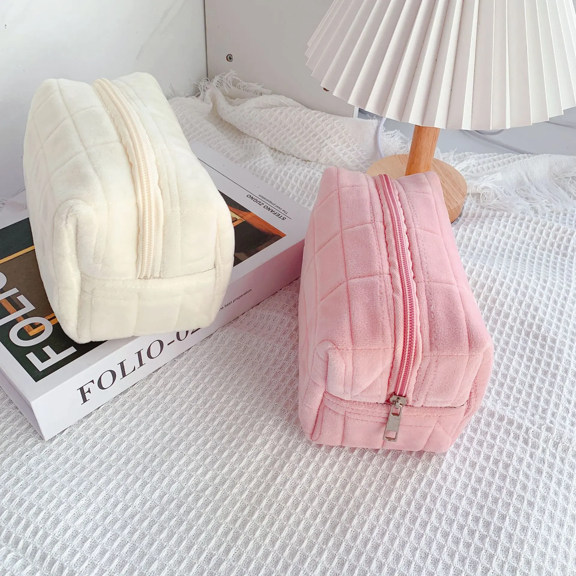 Simple Makeup Bag Pillow Pen Bag High Appearance Level WOMEN'S Large Capacity Pillow Bag Portable Storage Bag