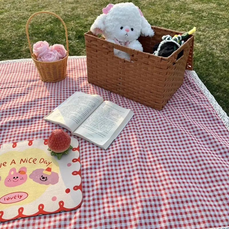 Outdoor picnic mat thickened beach blanket  lace red checkered camping tablecloth mat
