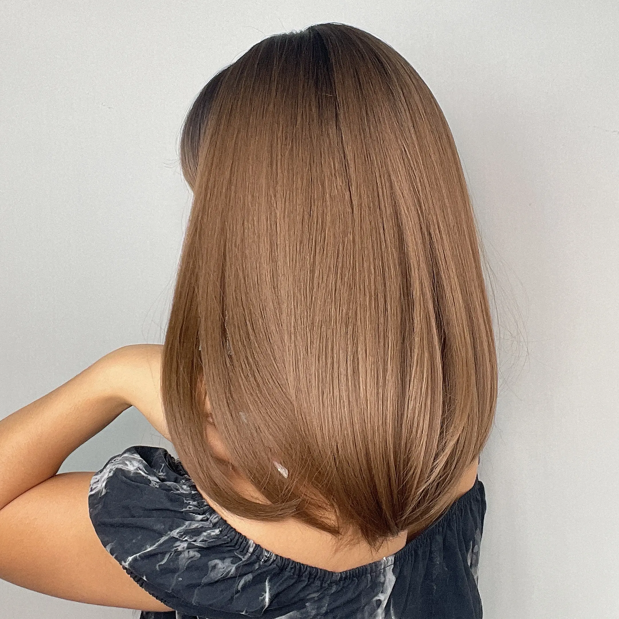 GEMMA Medium Ombre Brown Synthetic Wig with Bangs Hair Natural Cosplay Wig with Dark Roots for Women Heat Resistant Fibre