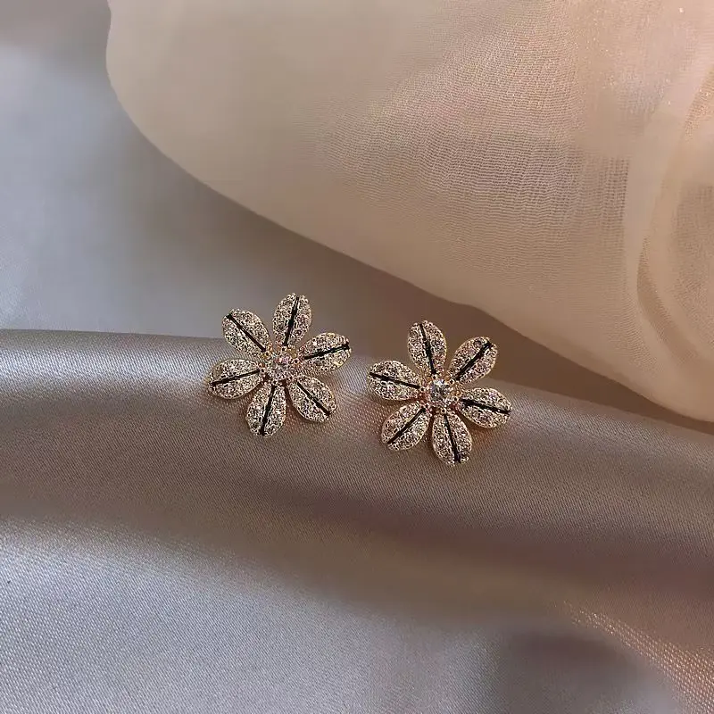 Exquisite Gold Color Frame Flower Stud Earrings  Elegant Shiny Rhinestone Tiny Earrings Women's Chic Party Daily Jewelry