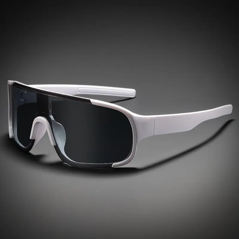 A Stylish Pair of Unisex Glasses Perfect for All Occasions Simple and Versatile Making It An Ideal Gift Choice for Teenagers