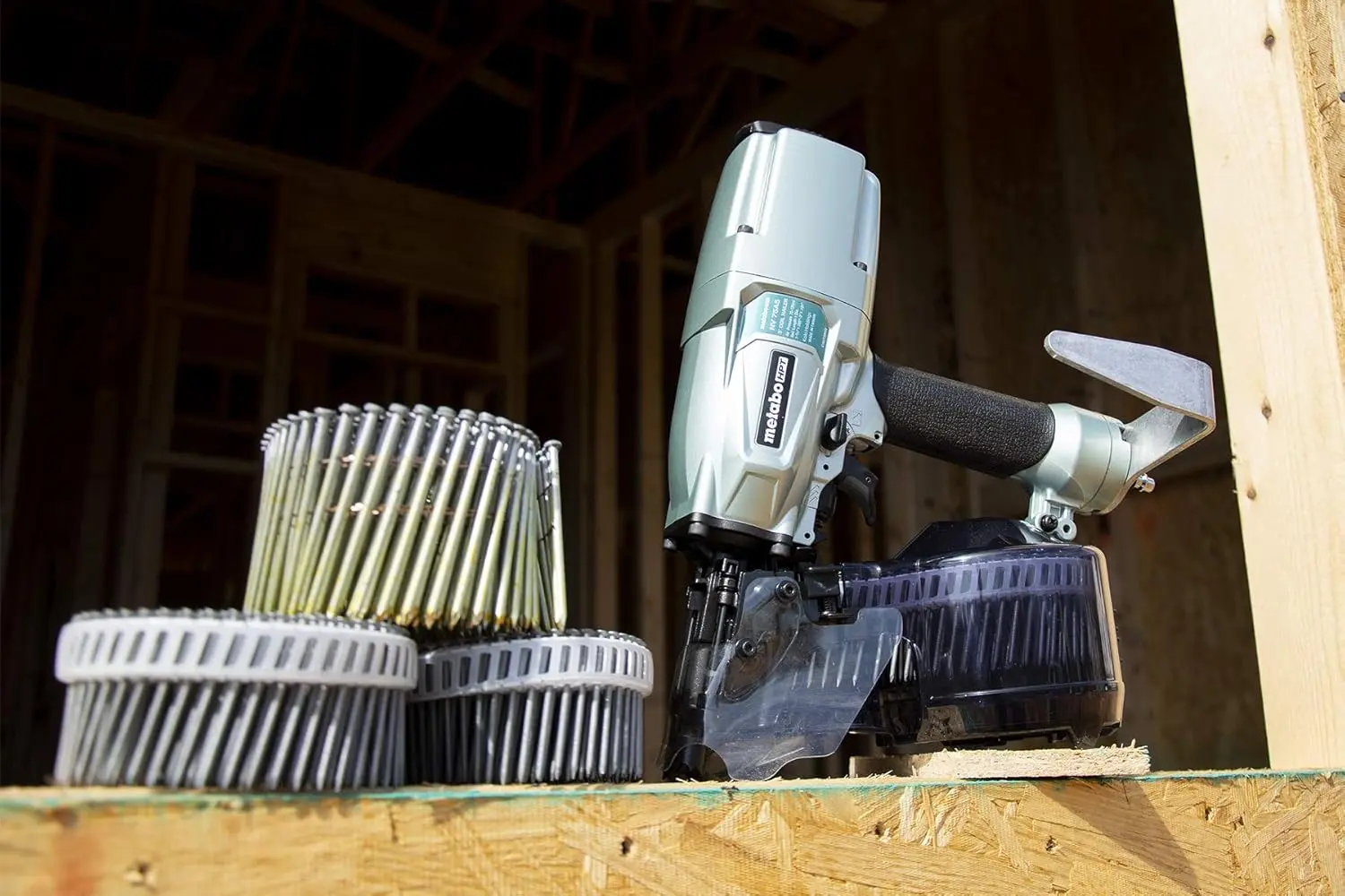 Coil Siding/Framing Nailer | Pro Preferred Brand of Pneumatic Nailers | 15 Degree Magazine | Accepts 1-3/4-Inch to 3-Inch Nails
