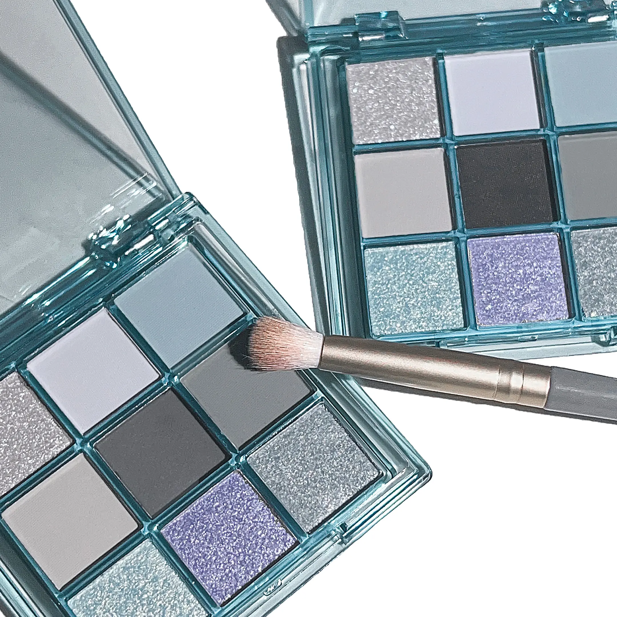 Blue Sky 9 color eyeshadow tray, matte pearlescent shimmery surface, waterproof and sweat resistant, long-lasting makeup, blue a
