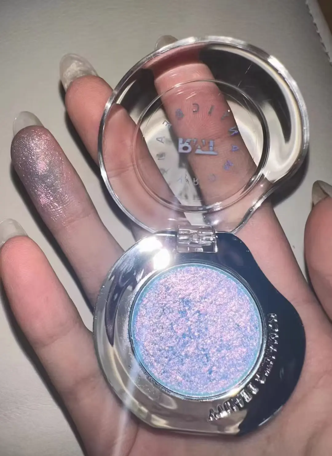RMT Galaxy Chameleon Monochrome Eye Shadow Flash Long-Lasting Spotflash Highlight Eyeshadow Pearlescent Silky 1.7g