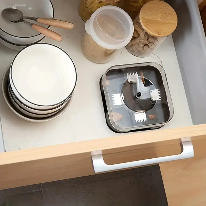 1pc, Reusable Roach Catcher: 1pc Cockroach Trap Box For Indoor Kitchen, Non-Toxic Roach Killer, Pest Control ﻿