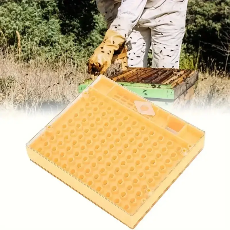 1pc Queen Rearing Box Bee Incubator Beekeeping Tool Plastic Bee King Incubator Free Move Breeding Box Queen Rearing Box Cage