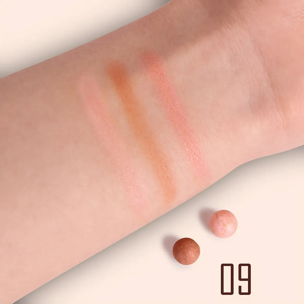 Long Lasting Roll-on Blush Shimmer Matte Finish with Brush 3D Glossy Texture for Daily Makeup Rich in Texture