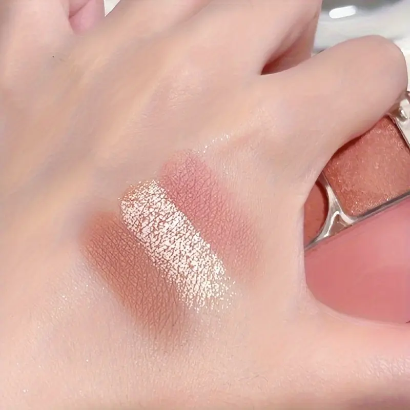 3-Color Blush&Eyeshadow Palette Compact & Pigmented Long-Lasting No Smudge No Fade Contour&Highlight Travel-Friendly Makeup Kit