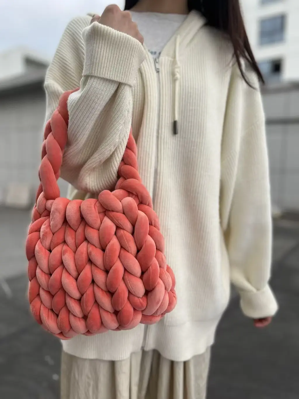 Xiaohongshu's New Velvet Bag DIY Hand Woven Bag Crystal Velvet Core Spun Yarn Woven Bag Hand-held Mailman Bag Velvet Handbag New