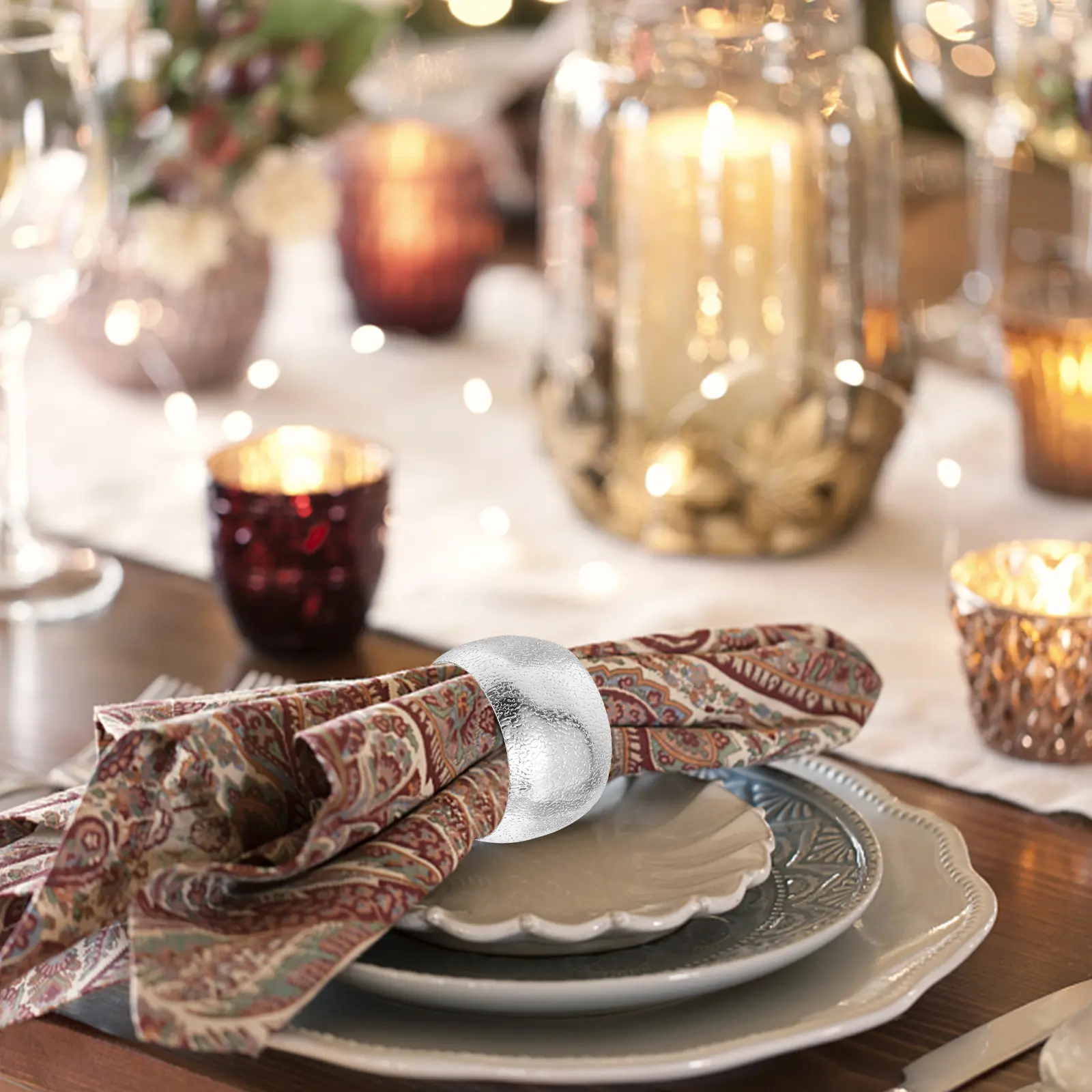4pcs Silver Napkin Rings Elegant Tableware Party Supplies Wedding Dinner Decoration Metal Napkin Holders Banquet Accessories
