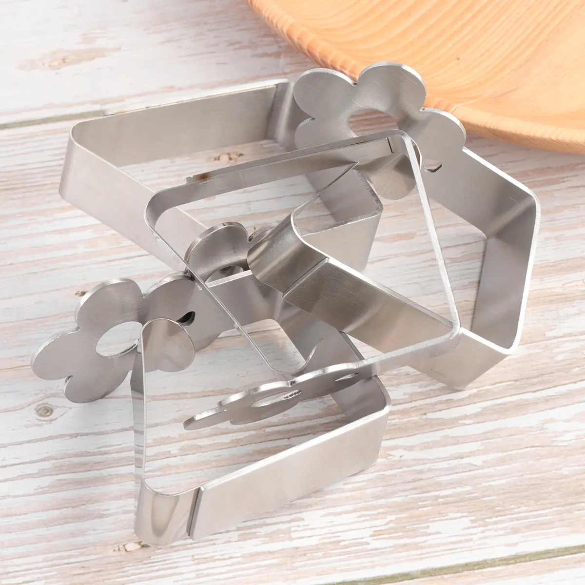 4 Pcs Tablecloth Clips Stainless Steel Creative Home Restaurant Wedding Party Picnic Buffet Fits Most Tables Easy