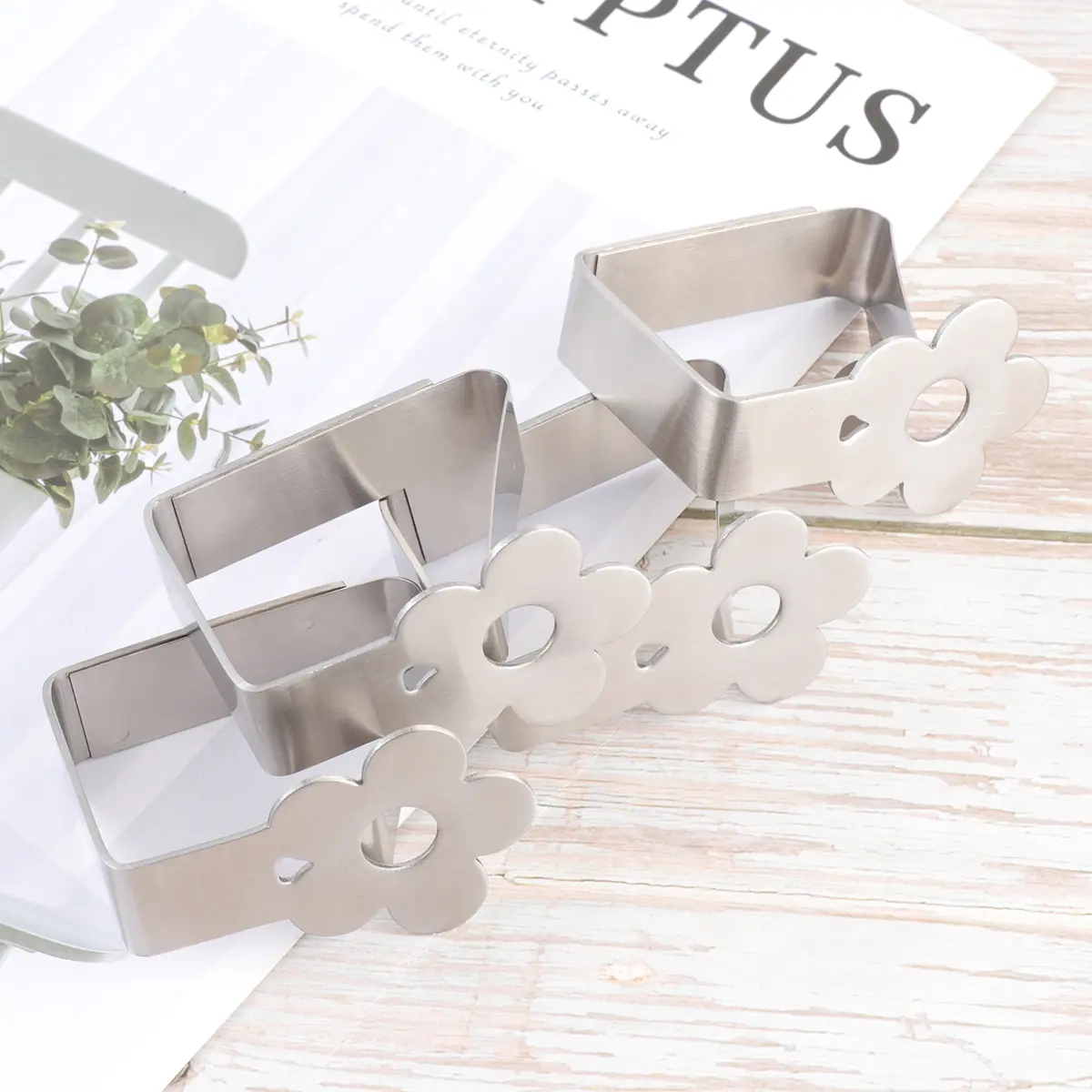 4 Pcs Tablecloth Clips Stainless Steel Creative Home Restaurant Wedding Party Picnic Buffet Fits Most Tables Easy