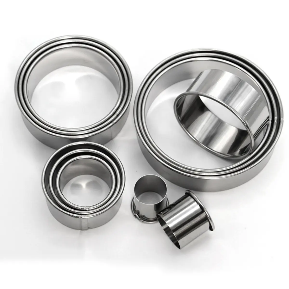 12 Pcs Stainless Steel Cookie Cutters Round Biscuit Molds Christmas Heart Shape Pastry Cutters for Baking Dough Fondant