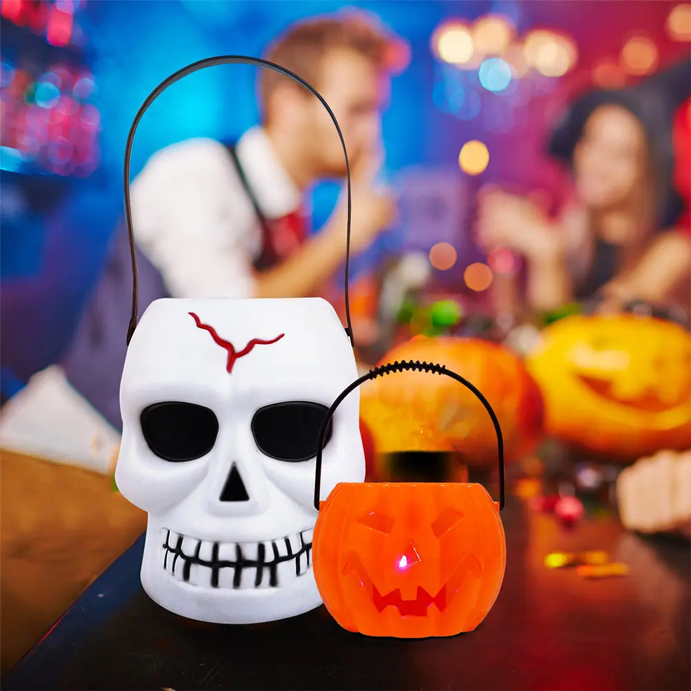 2pcs Gradient Luminous Skull Shape Lamp Halloween Decoration Supplies Party Prop Plastic LED Scary Atmosphere Night Light