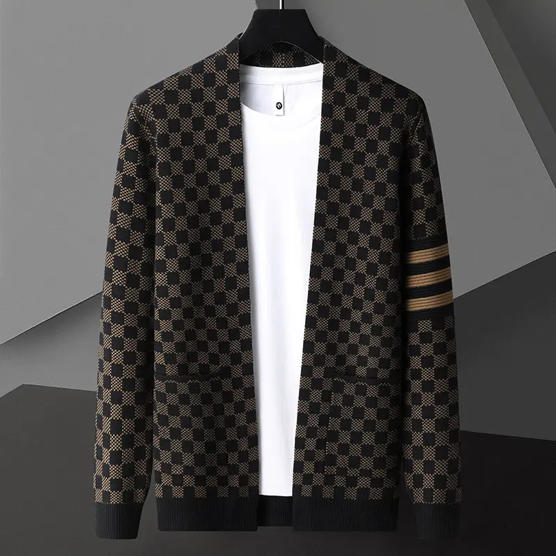 Premium brand striped knitted cardigan men's spring and autumn 2024 new fashion plaid jacquard shawl pocket casual sweater coat
