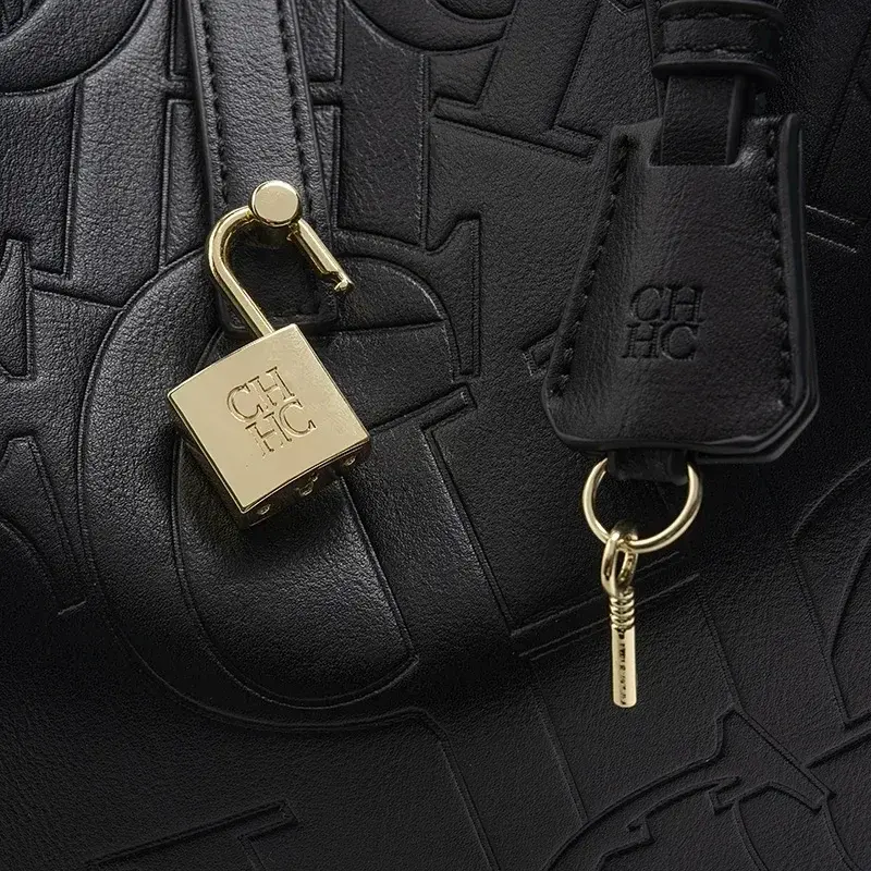 CH Portable Multi-functional Fashion Crossbody Bag with Letter Pattern Design, Large Capacity, Simple Style Women's Handbag